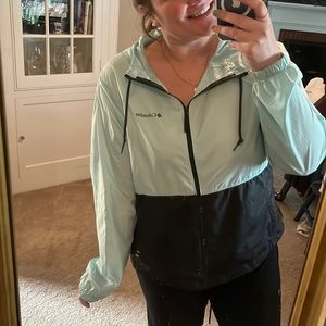 NWOT Spring Columbia windbreaker